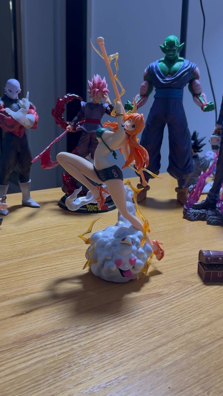 Nami | 12.6-Inch PVC Statue | One Piece | (1.1 lbs)